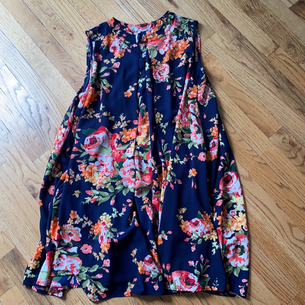 Floral sleeveless dress